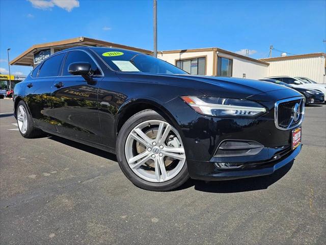 2018 Volvo S90 T5 Momentum