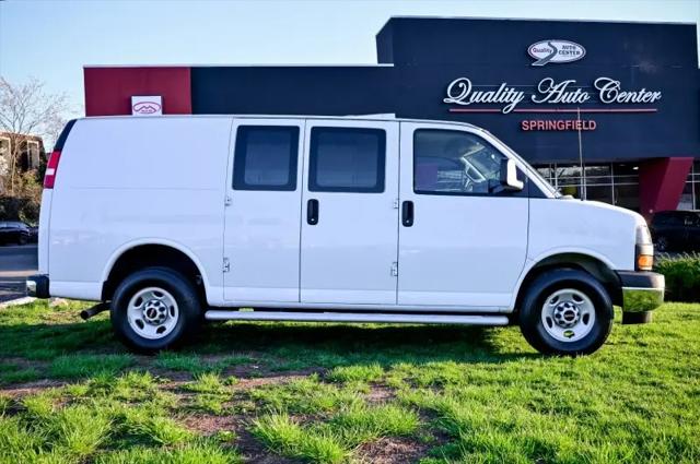 2024 GMC Savana Cargo RWD 2500 Regular Wheelbase Work Van