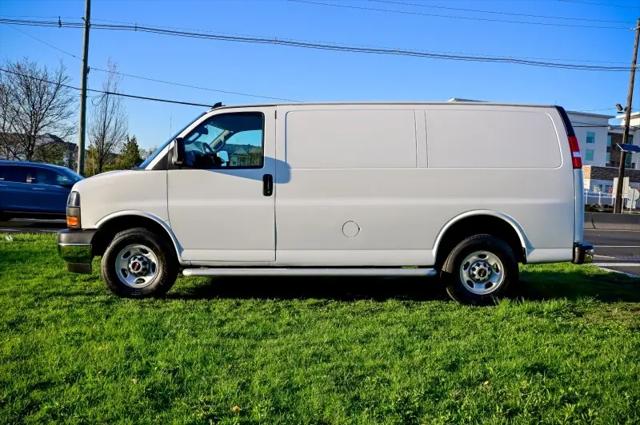 2024 GMC Savana Cargo RWD 2500 Regular Wheelbase Work Van