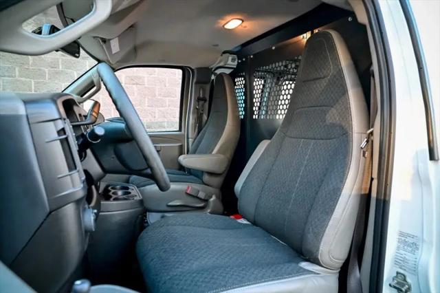 2024 GMC Savana Cargo RWD 2500 Regular Wheelbase Work Van