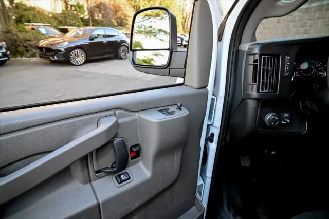 2024 GMC Savana Cargo RWD 2500 Regular Wheelbase Work Van