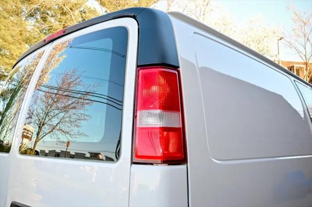 2024 GMC Savana Cargo RWD 2500 Regular Wheelbase Work Van