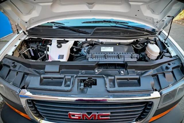 2024 GMC Savana Cargo RWD 2500 Regular Wheelbase Work Van