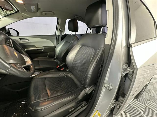 2019 Chevrolet Sonic Premier Auto
