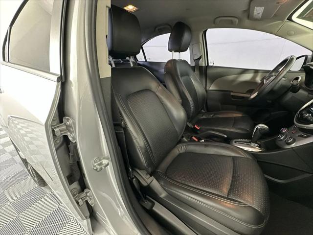 2019 Chevrolet Sonic Premier Auto