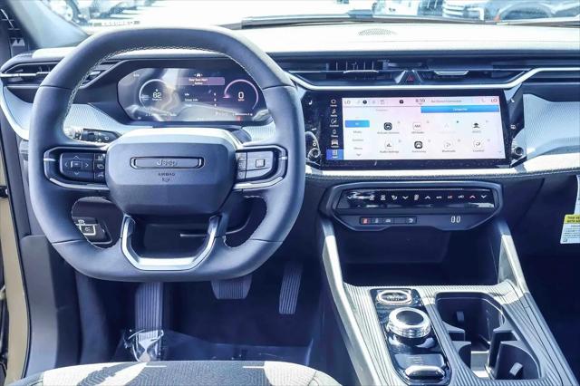 2026 Jeep Cherokee Laredo 4x4
