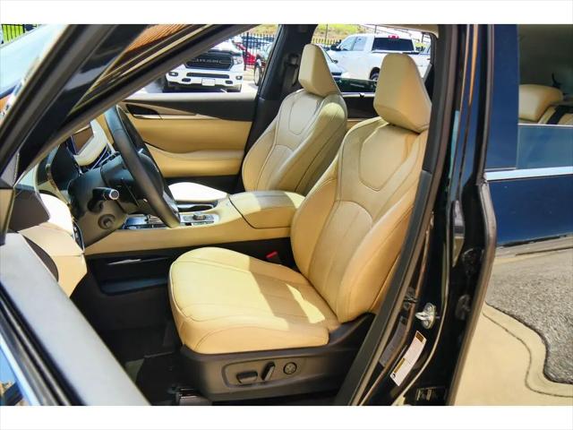 2023 INFINITI QX60 LUXE AWD