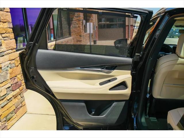 2023 INFINITI QX60 LUXE AWD