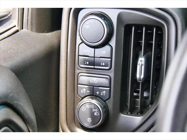 2020 Chevrolet Silverado 1500 4WD Crew Cab Short Bed Custom Trail Boss