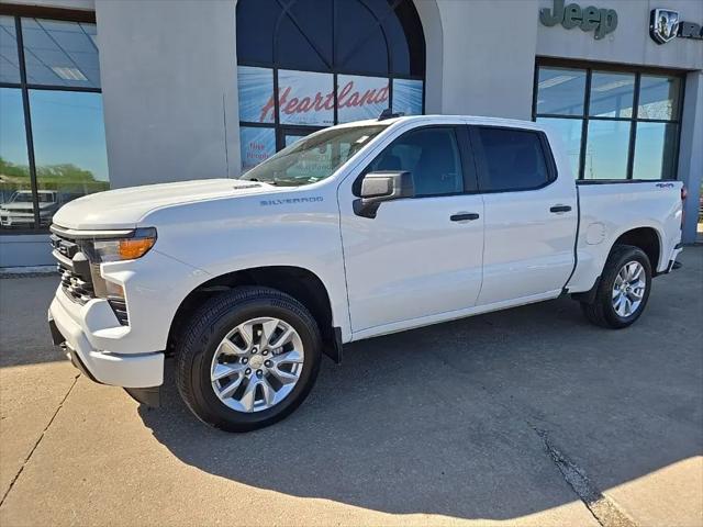 2025 Chevrolet Silverado 1500 4WD Crew Cab Short Bed Custom
