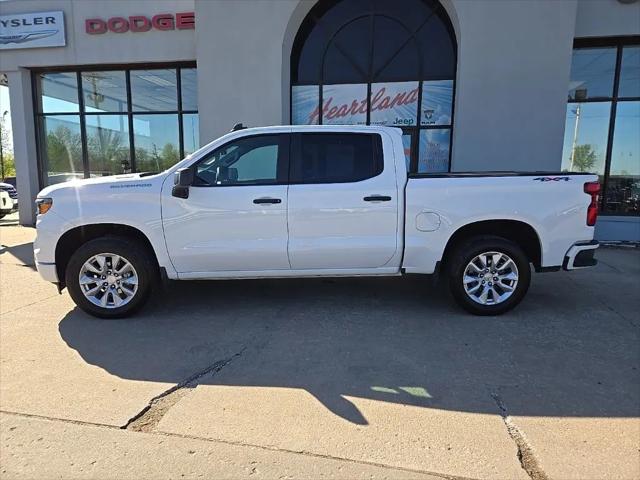 2025 Chevrolet Silverado 1500 4WD Crew Cab Short Bed Custom