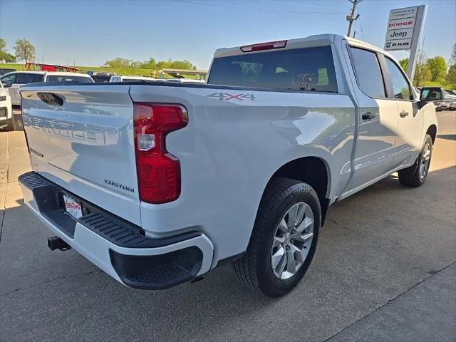 2025 Chevrolet Silverado 1500 4WD Crew Cab Short Bed Custom