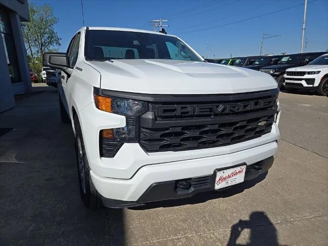 2025 Chevrolet Silverado 1500 4WD Crew Cab Short Bed Custom