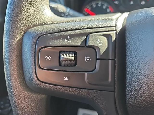 2025 Chevrolet Silverado 1500 4WD Crew Cab Short Bed Custom