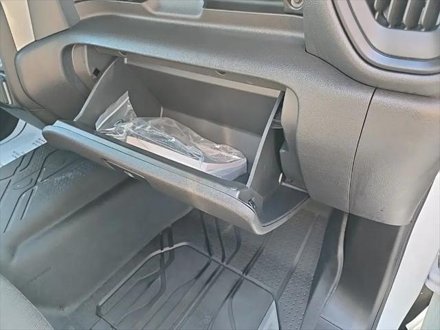 2025 Chevrolet Silverado 1500 4WD Crew Cab Short Bed Custom