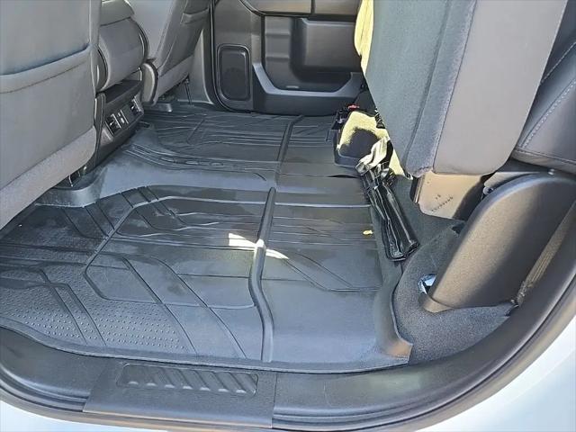 2025 Chevrolet Silverado 1500 4WD Crew Cab Short Bed Custom