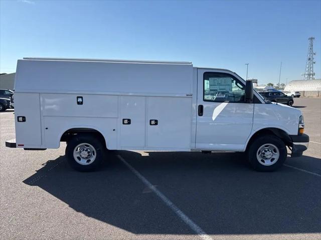 2026 Chevrolet Express Cutaway Work Van