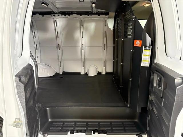 2026 Chevrolet Express Cargo Van 2500 Regular Wheelbase, WT, RWD