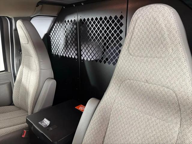 2026 Chevrolet Express Cargo Van 2500 Regular Wheelbase, WT, RWD