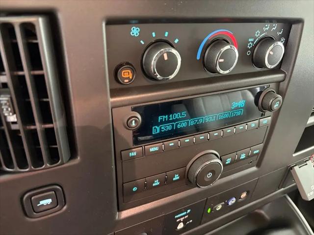 2026 Chevrolet Express Cargo Van 2500 Regular Wheelbase, WT, RWD