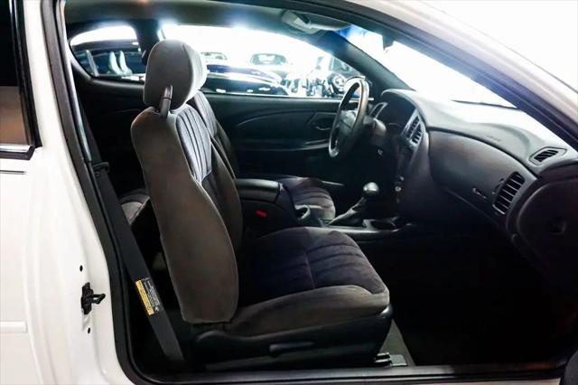 2004 Chevrolet Monte Carlo LS