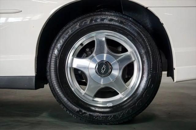 2004 Chevrolet Monte Carlo LS