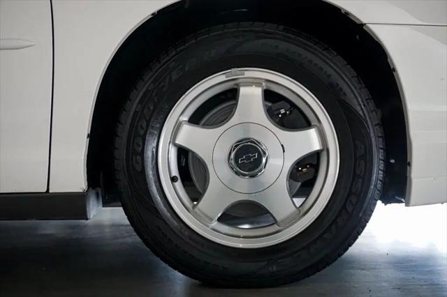 2004 Chevrolet Monte Carlo LS