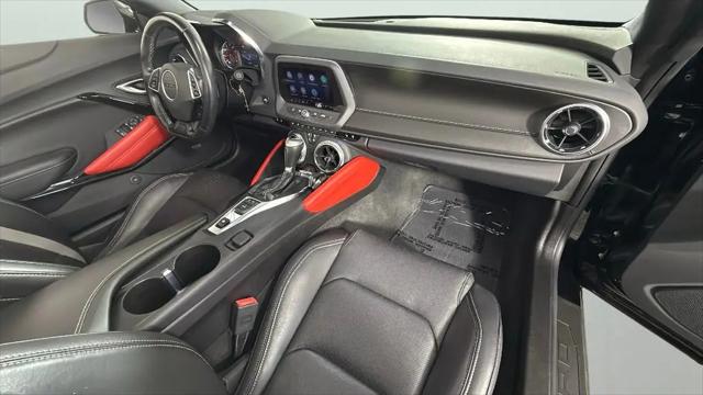 2022 Chevrolet Camaro RWD Convertible 2LT