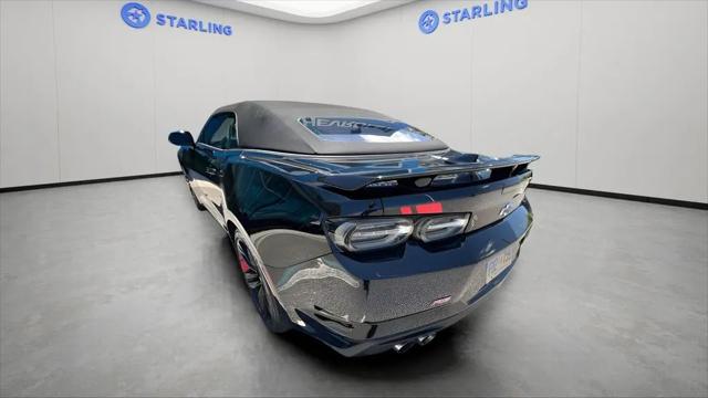 2022 Chevrolet Camaro RWD Convertible 2LT