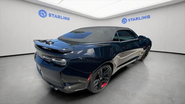 2022 Chevrolet Camaro RWD Convertible 2LT
