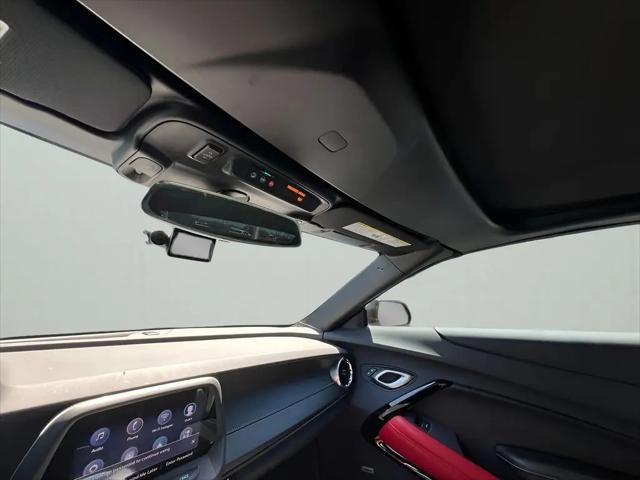 2022 Chevrolet Camaro RWD Convertible 2LT