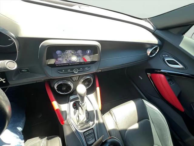 2022 Chevrolet Camaro RWD Convertible 2LT