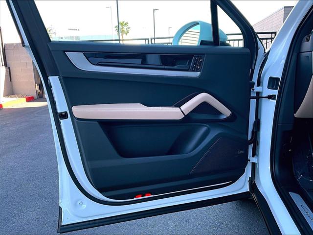2026 Porsche Cayenne Unknown