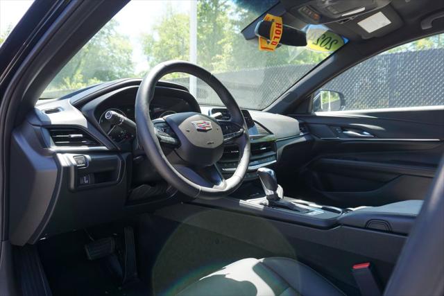 2024 Cadillac CT4 Luxury