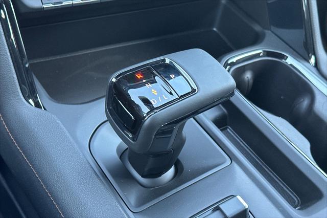 2026 GMC Sierra 1500 Crew Cab, Short Bed, AT4, 4WD