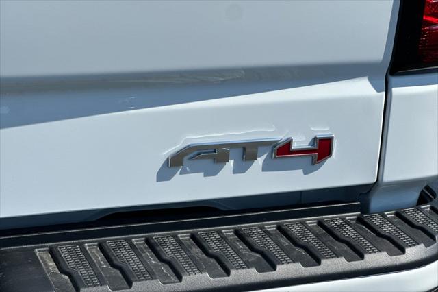 2026 GMC Sierra 1500 Crew Cab, Short Bed, AT4, 4WD