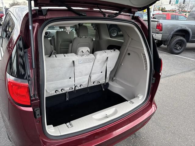 2017 Chrysler Pacifica Touring