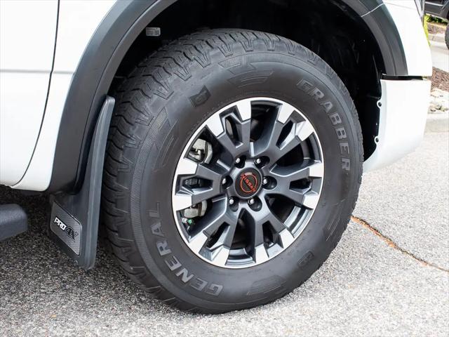 2024 Nissan Titan Crew Cab PRO-4X 4x4