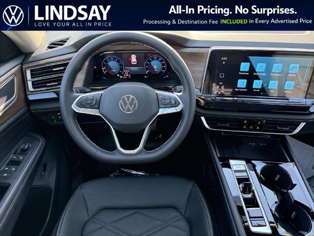 2026 Volkswagen Atlas SE with Technology