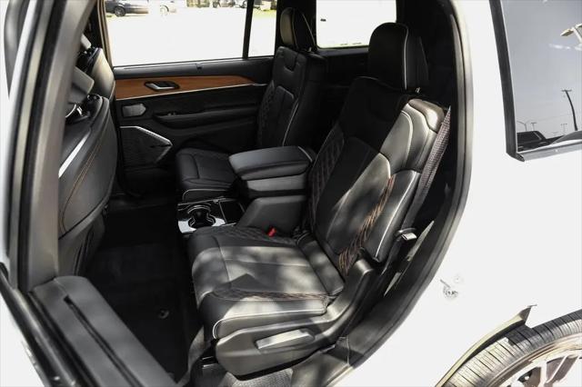 2023 Jeep Grand Cherokee L Summit Reserve 4x4
