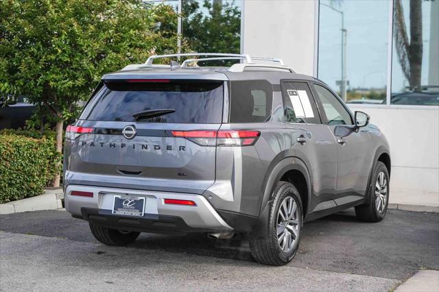 2025 Nissan Pathfinder SL FWD