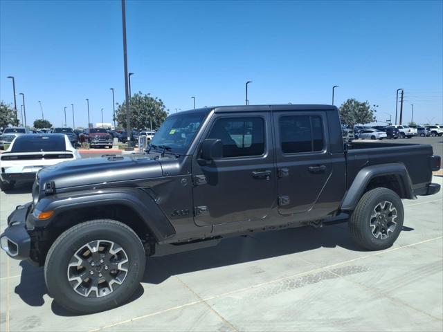 2026 Jeep Gladiator GLADIATOR SAHARA 4X4
