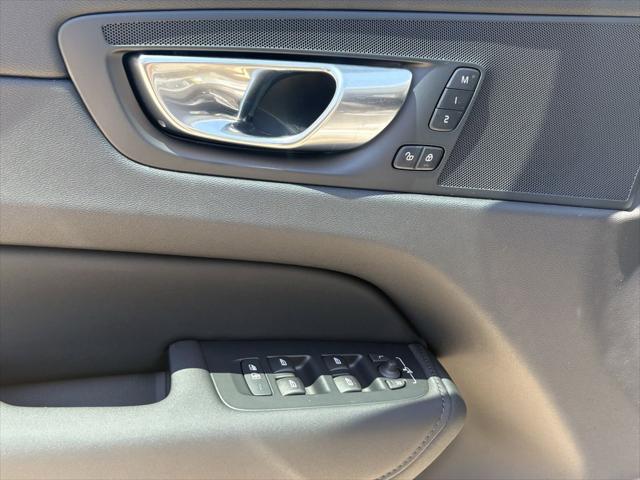 2026 Volvo XC60 B5 Core