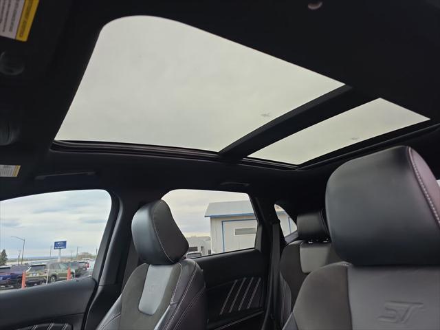 2022 Ford Edge ST
