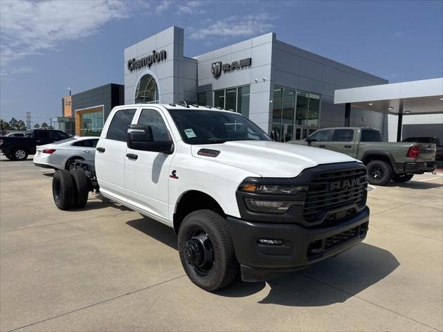 2026 RAM 3500 Chassis RAM 3500 TRADESMAN CREW CAB CHASSIS 4X4 60 CA