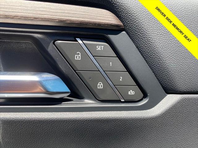 2026 GMC Acadia Denali FWD
