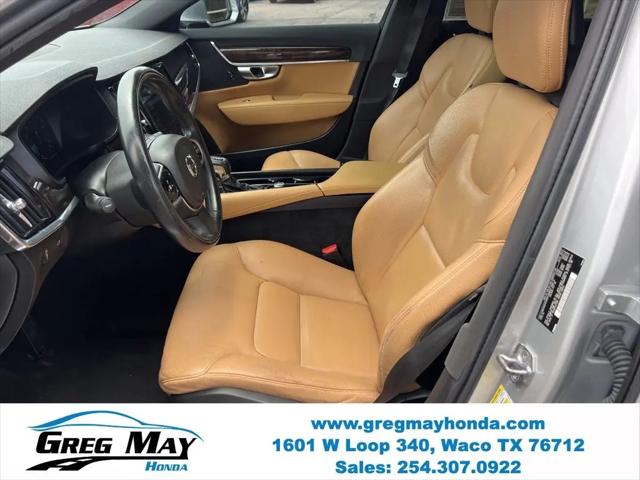 2018 Volvo S90 T5 Momentum