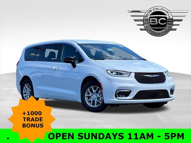 2026 Chrysler Pacifica Select for sale in Columbus, OH