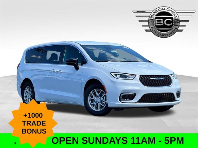 2026 Chrysler Pacifica Select for sale in Columbus, OH