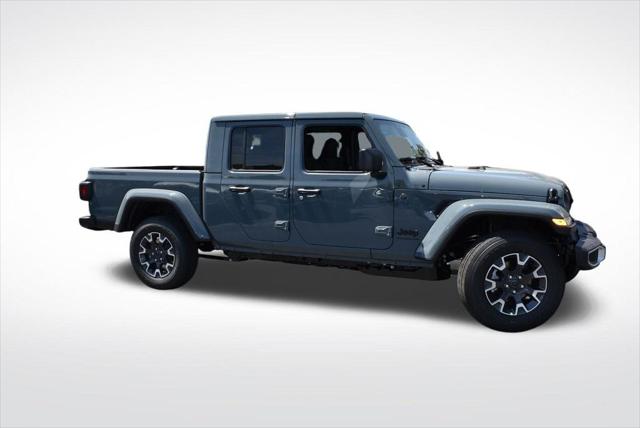 2026 Jeep Gladiator GLADIATOR SAHARA 4X4